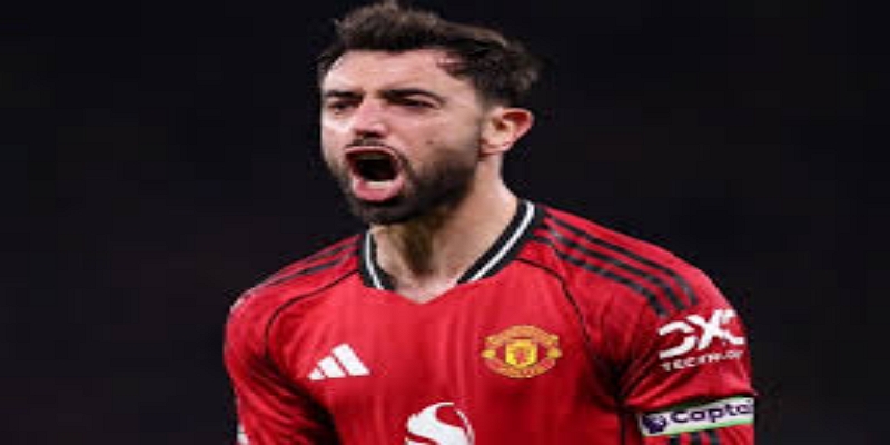 十哈格的战术决策与换人争议 - 半岛体育