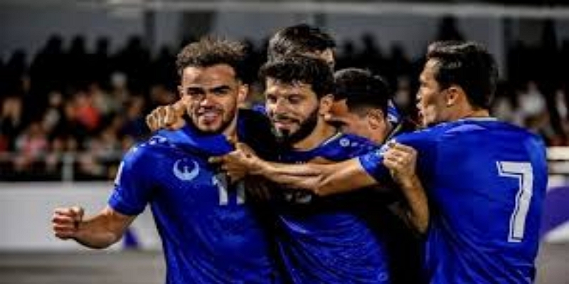 非联赛到职业舞台：半岛体育解读埃萨的飞跃密码-半岛体育