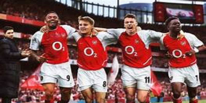 半岛体育焦点：英冠关键对决剖析-半岛体育