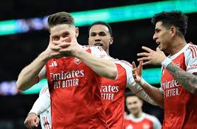 欧冠资格争夺的多重影响  -半岛体育