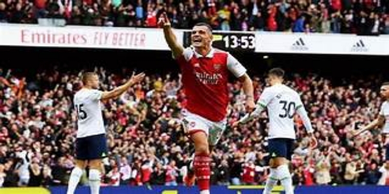 伯恩茅斯vs狼队：库尼亚的中场化转型实验-半岛体育