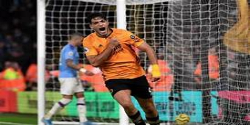 半岛体育比赛解析：点球失手改变整场比赛走势-半岛体育