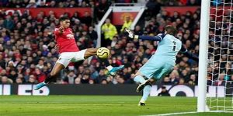 半岛体育深度观察：伤情升级与曼联医疗应对全面升级-半岛体育