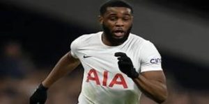 国家队生涯与管理贡献-半岛体育